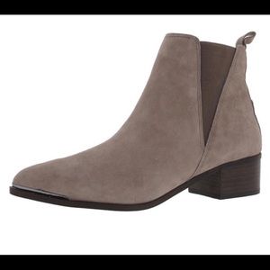 Steve Madden Anella 6.5 Taupe